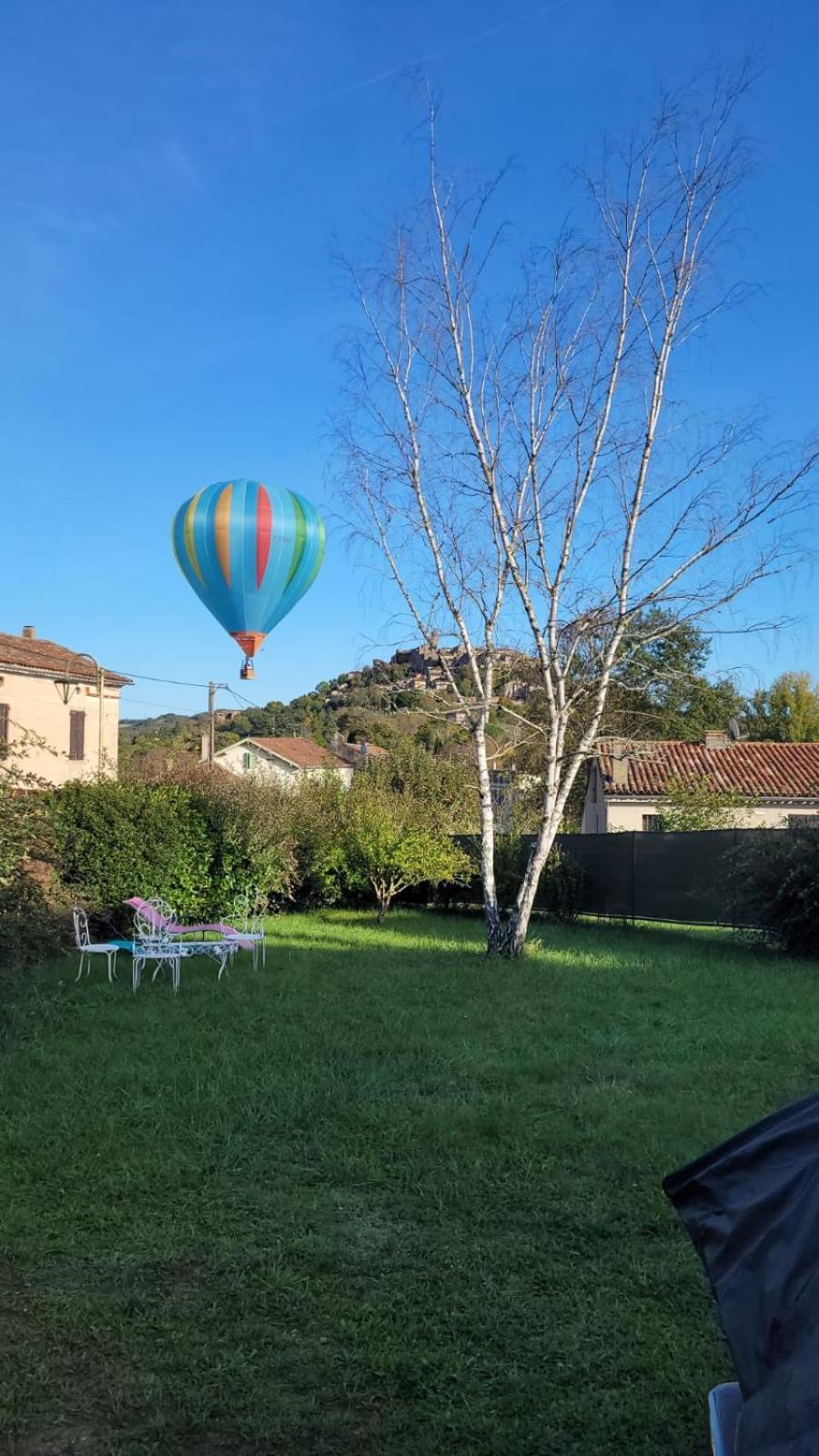 La Jolie Vue Et La Maison De La Tour- Cordes-Sur-Ciel Les Cabannes  Luaran gambar