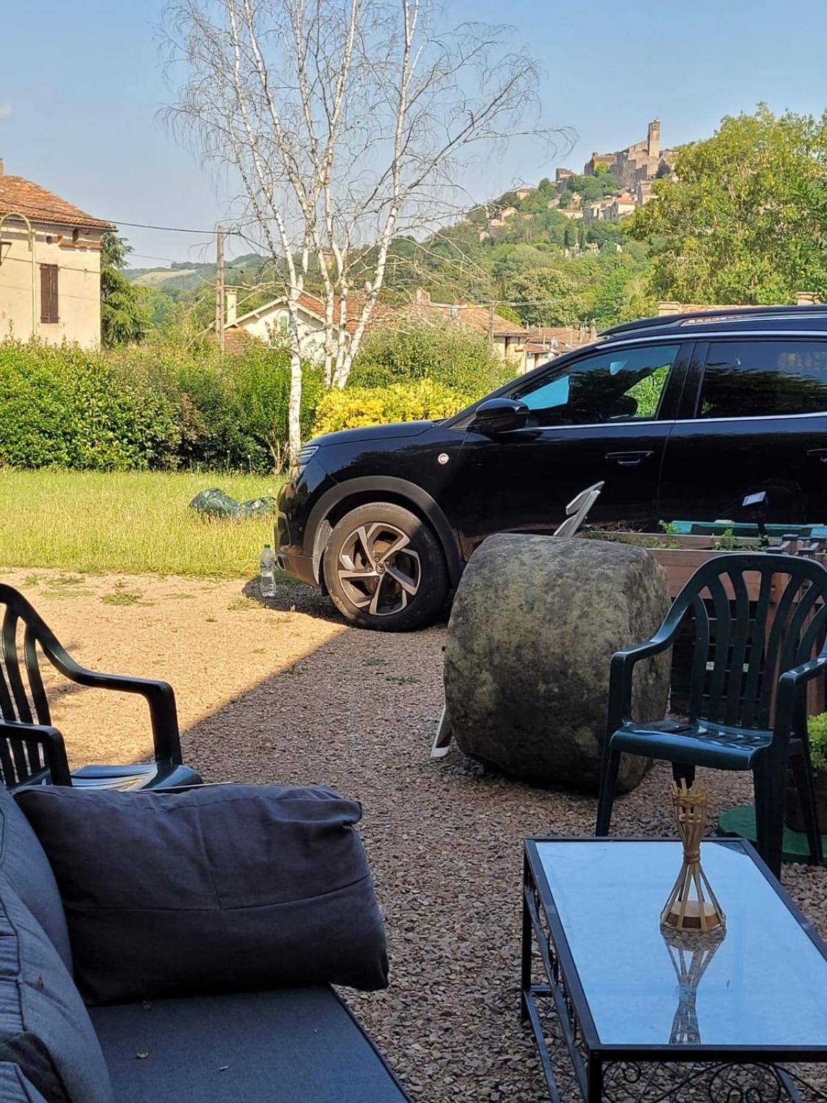 La Jolie Vue Et La Maison De La Tour- Cordes-Sur-Ciel Les Cabannes  Luaran gambar